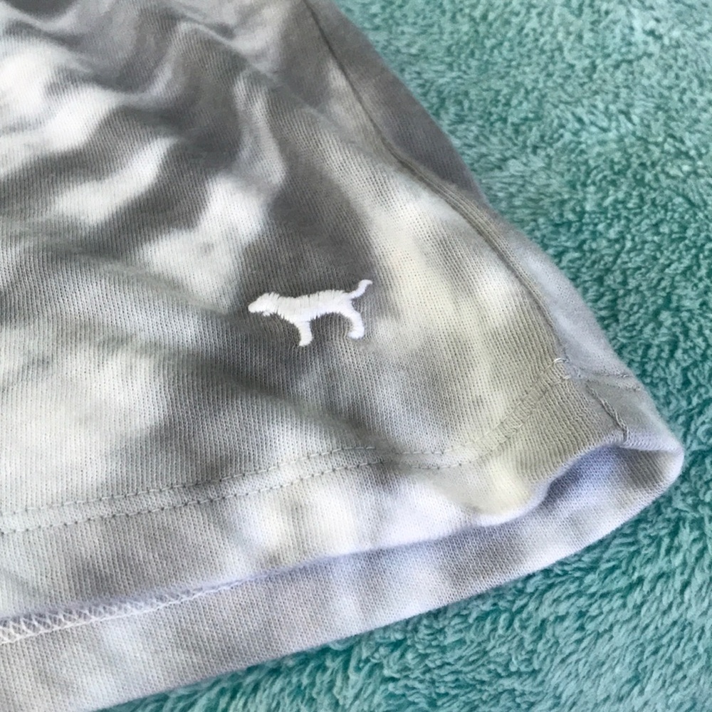 VS PINK Tie-Dye Soft T-Shirt Gray/White - Picture 2 of 4